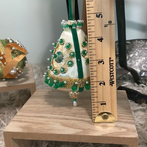 Vintage Set Of Three Christmas Ornaments - Picture 12 of 16